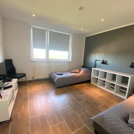 Duisburg Von Oben 3,5 Zimmer 8.Og Frisch Saniert Dış mekan fotoğraf