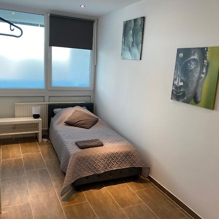 Duisburg Von Oben 3,5 Zimmer 8.Og Frisch Saniert Dış mekan fotoğraf