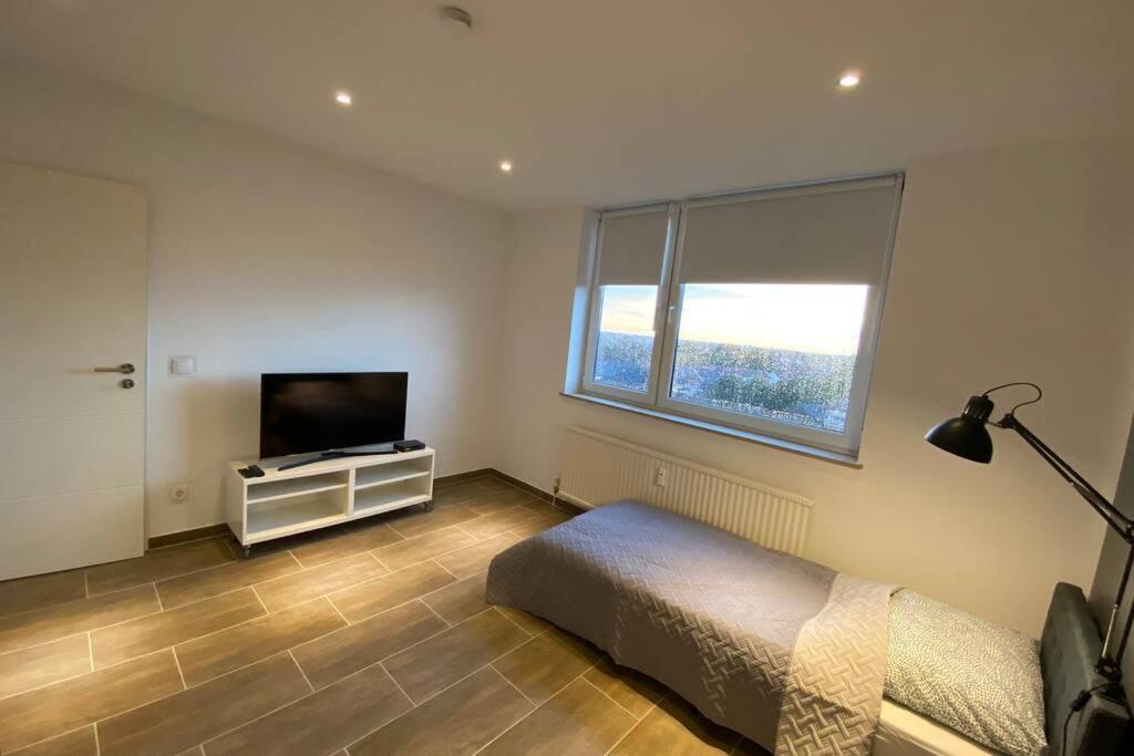Duisburg Von Oben 3,5 Zimmer 8.Og Frisch Saniert Dış mekan fotoğraf